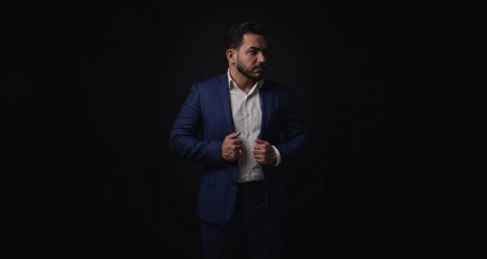Lucas Vinícius Ferreira Pontes, fundador da AutoCred Nacional, que atua com consórcios e cartas de crédito para veículos.